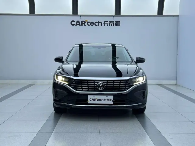 Volkswagen Passat — Фото автомобиля 2