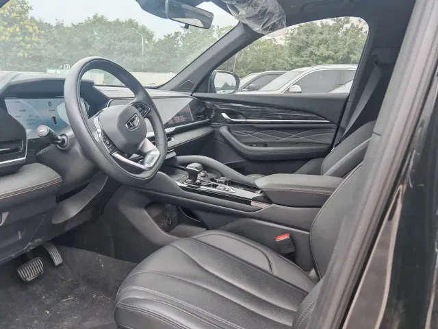 Geely Xingyue L — Фото автомобиля 4