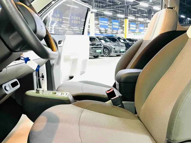 Changan Lumin — Фото автомобиля 7