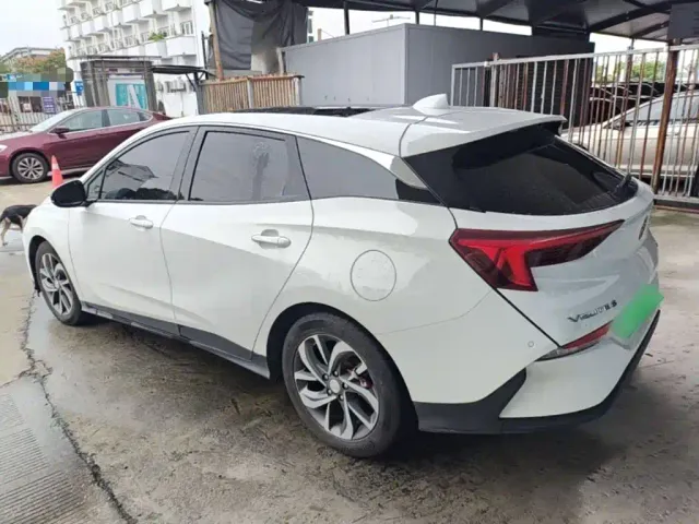 Buick Velite 6 — Фото автомобиля 4