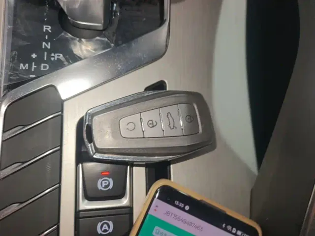 Geely Binyue — Фото автомобиля 8