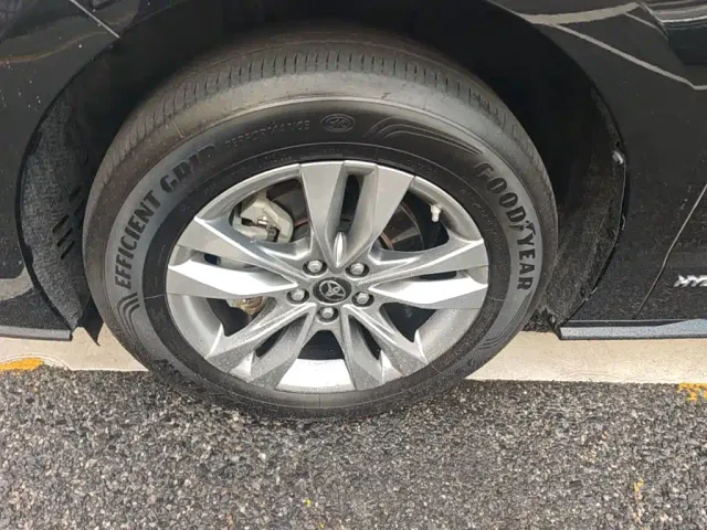 Toyota Sienna — Фото автомобиля 22