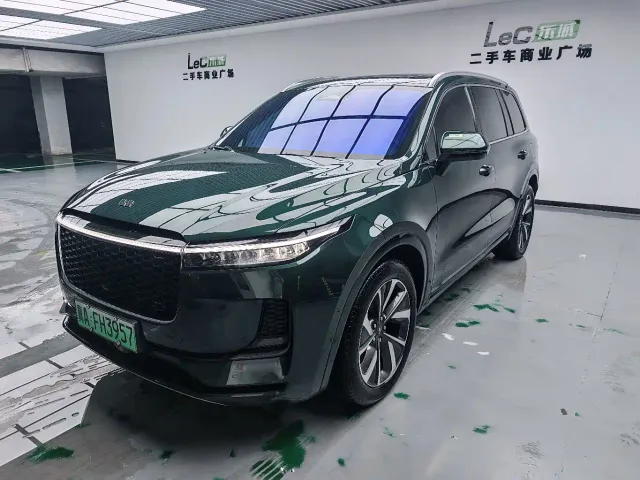 Li Auto ONE — Фото автомобиля 11