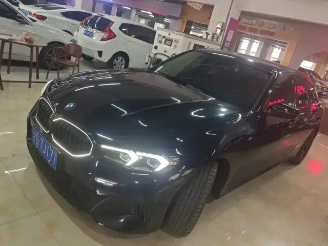 BMW BMW 3 Series 2025 330Li M Sport Night Edition — Фото автомобиля 2