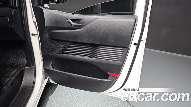 Hyundai Staria — Фото автомобиля 14