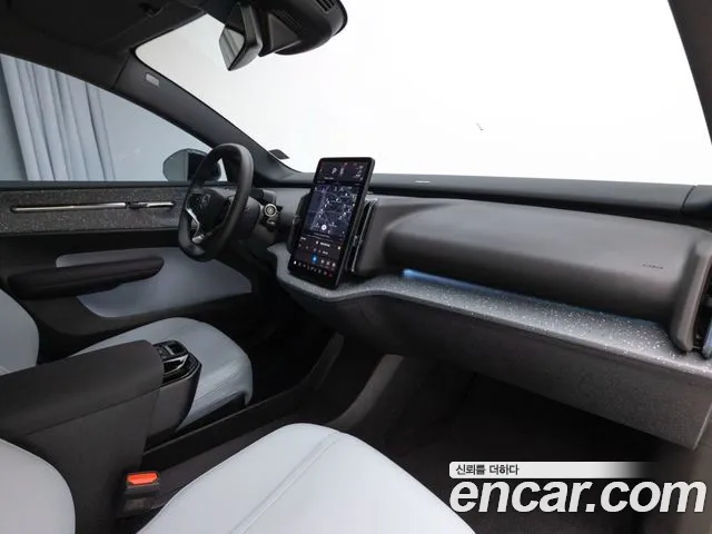 Volvo EX30 — Фото автомобиля 13