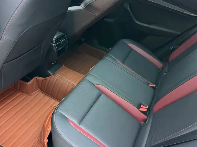 Skoda Karoq — Фото автомобиля 13