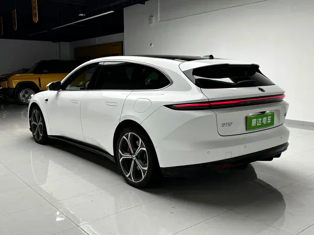 Nio ET5 Touring — Фото автомобиля 6