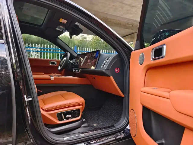 Li Auto L7 — Фото автомобиля 20
