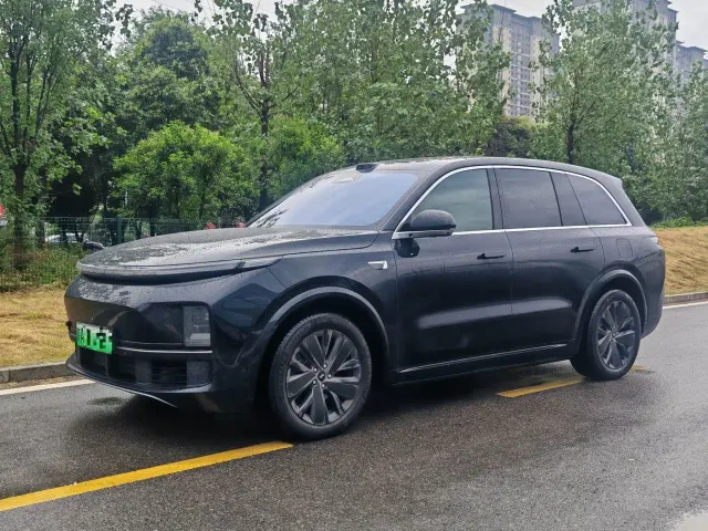 Фотография автомобиля — Li Auto L8