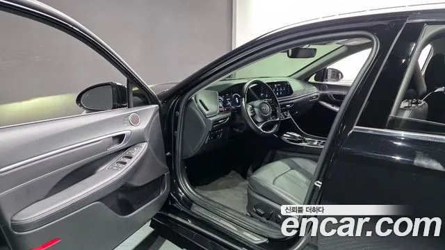 Hyundai Sonata — Фото автомобиля 10