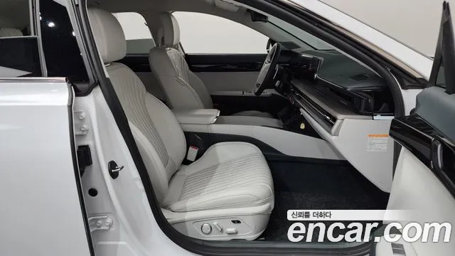 Hyundai Grandeur GN7 — Фото автомобиля 16