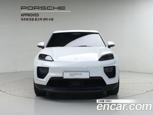 Porsche Macan Electric — Фото автомобиля 3