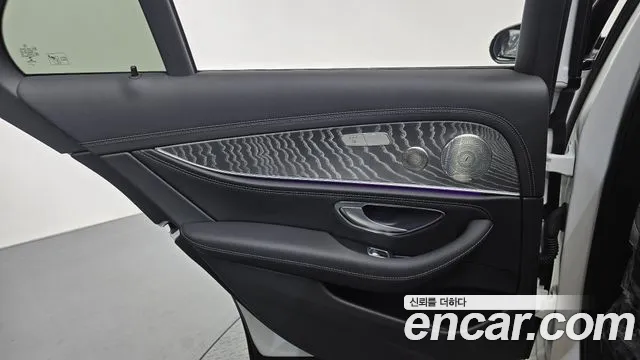 Mercedes-Benz E-Class W213 — Фото автомобиля 14