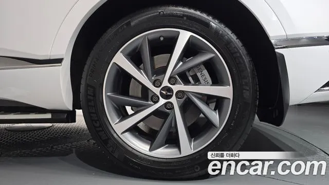 Genesis GV80 — Фото автомобиля 6