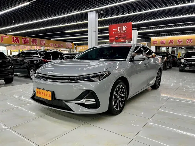 Фотография автомобиля — Geely Galaxy A7