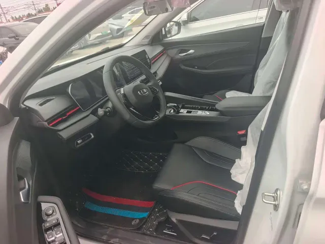 Geely Binrui — Фото автомобиля 6