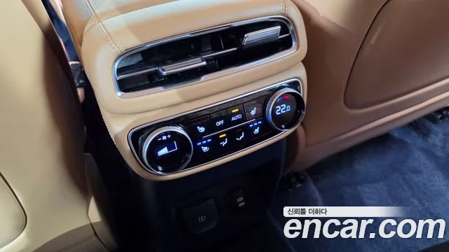 Genesis GV80 — Фото автомобиля 28