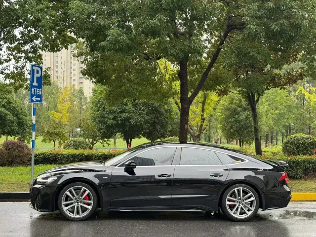 Audi A7 — Фото автомобиля 3