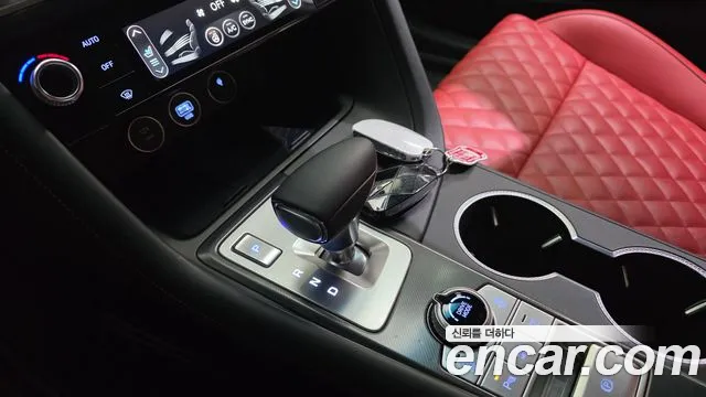 Genesis G70 Новый G70 Бензин 2.5T 2WD — Фото автомобиля 9