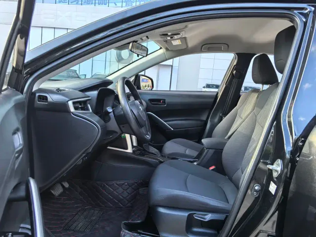 Toyota Corolla Cross — Фото автомобиля 10