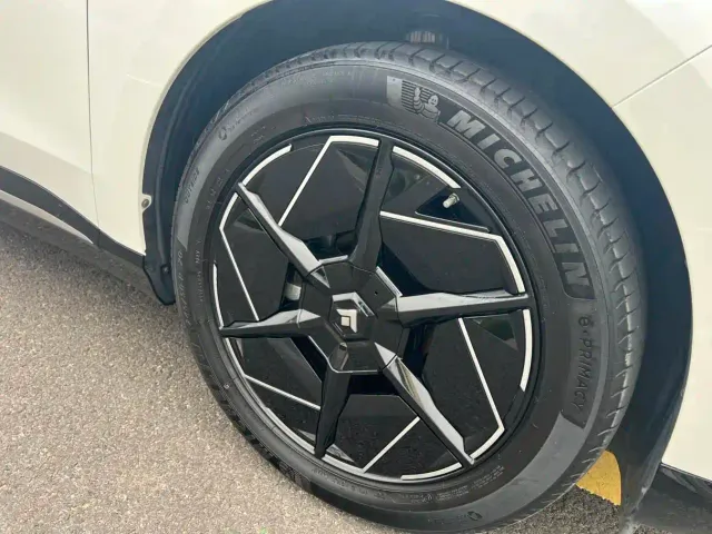 GAC Hyptec HT — Фото автомобиля 9