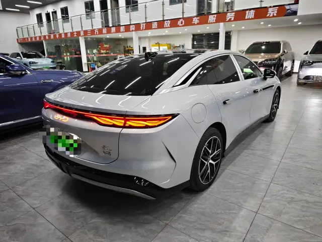 BYD Han L — Фото автомобиля 7