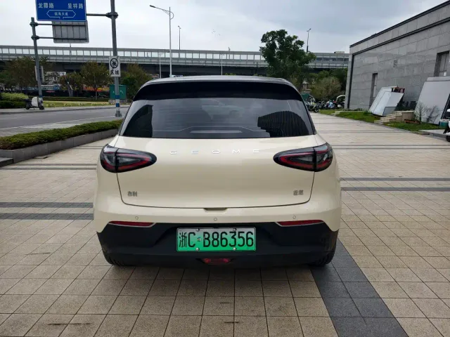 Geely Starry Wish — Фото автомобиля 6