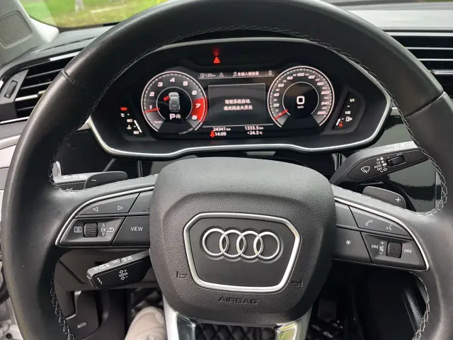 Audi Q3 — Фото автомобиля 8