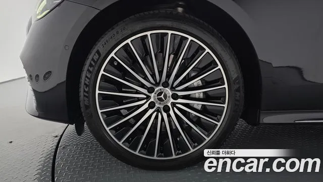 Mercedes-Benz E-Class W214 — Фото автомобиля 4