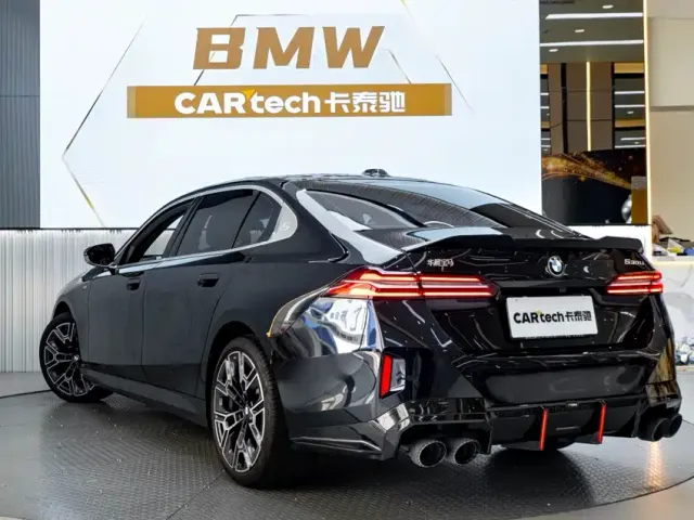 BMW 5 Series — Фото автомобиля 6