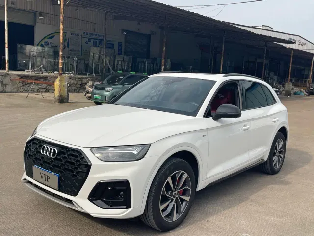 Фотография автомобиля — Audi Q5L