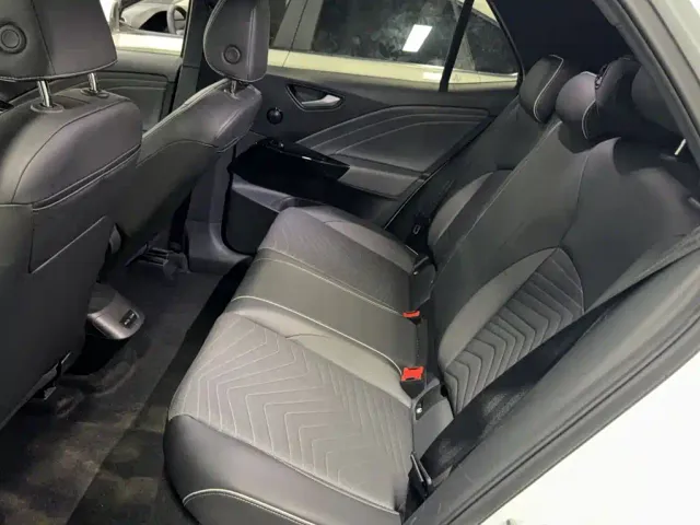 Volkswagen ID.3 — Фото автомобиля 14