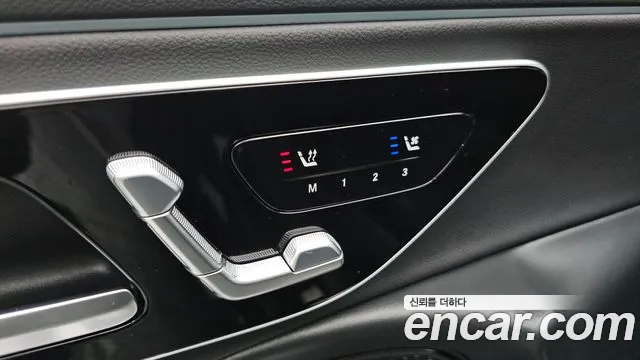 Mercedes-Benz E-Class — Фото автомобиля 5