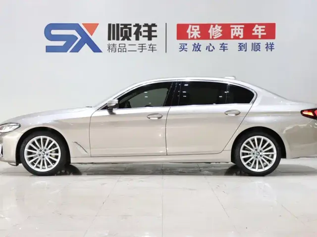 BMW 5 Series — Фото автомобиля 6