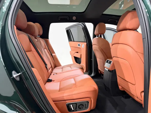 Li Auto L7 — Фото автомобиля 10
