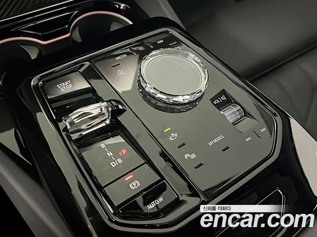 BMW i5 G60 — Фото автомобиля 9