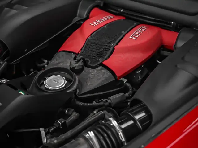 Ferrari F8 — Фото автомобиля 8