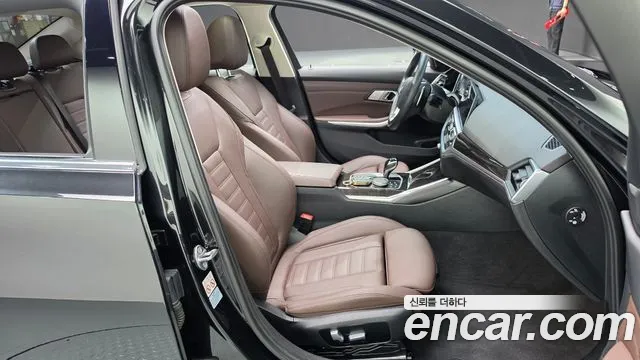 BMW 3 Series G20 — Фото автомобиля 16