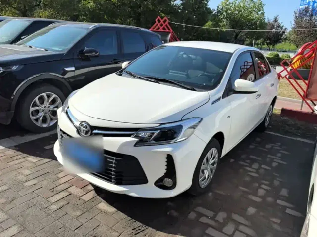 Фотография автомобиля — Toyota Vios