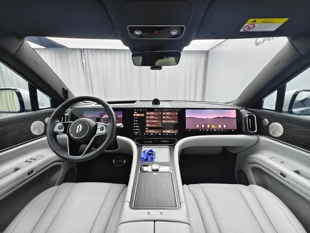 Aito M9 — Фото автомобиля 13