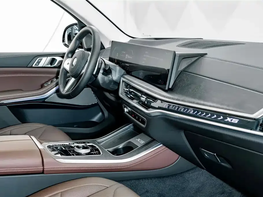 BMW BMW X5 2023 xDrive 30Li Premium M Sport Package — Фото автомобиля 20