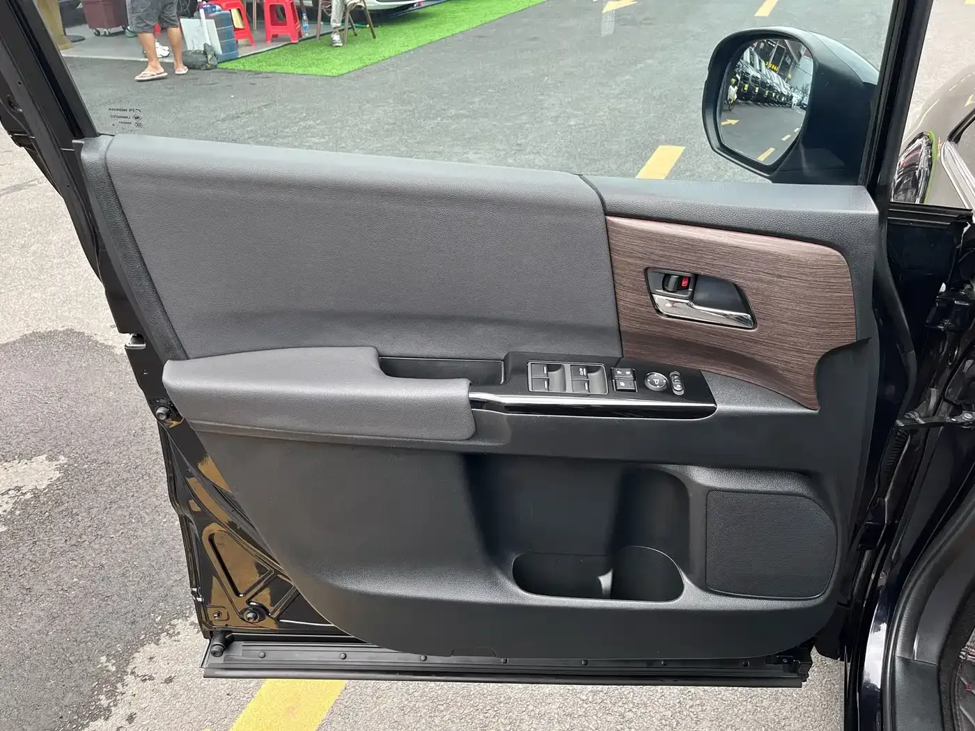 Honda Odyssey 2022 2.0L e:HEV Sharp·Enjoyment Edition — Фото автомобиля 8