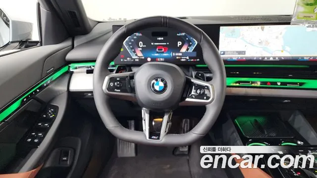 BMW 5-Series 5 серия (G60) 530i xDrive M Sport — Фото автомобиля 13