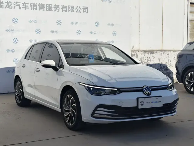 Volkswagen Golf — Фото автомобиля 6