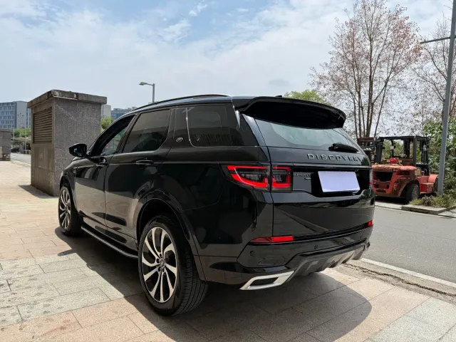 Land Rover Discovery Sport — Фото автомобиля 6