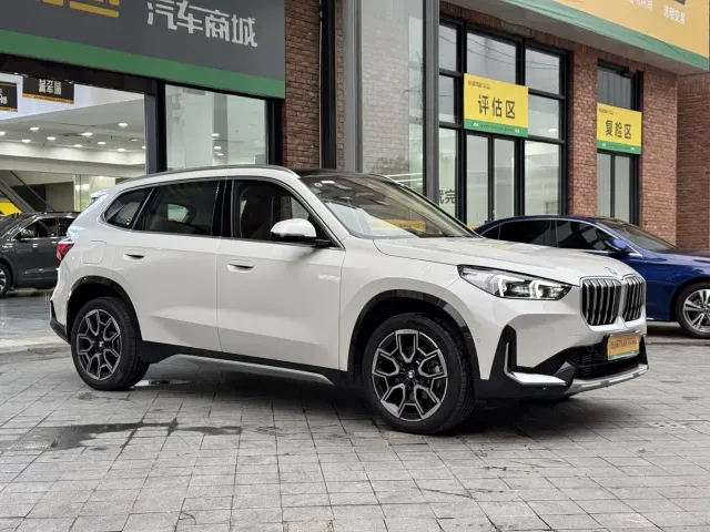 BMW X1 — Фото автомобиля 7