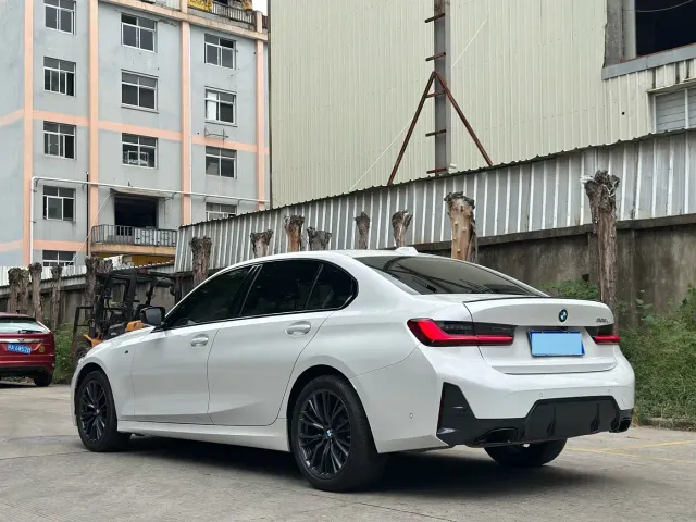 BMW 3 Series — Фото автомобиля 4