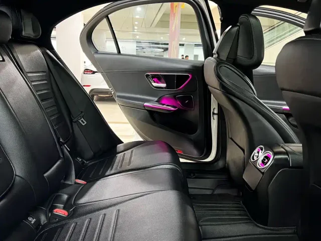 Mercedes-Benz C-Class — Фото автомобиля 6