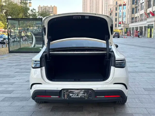 BYD Seal 07 DM-i — Фото автомобиля 15